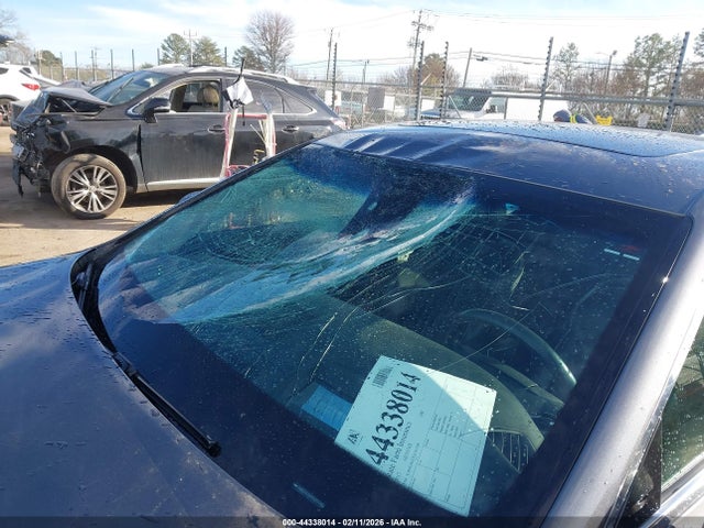 2017 GENESIS G90 KMHG34JAXHU027209 Photo 5