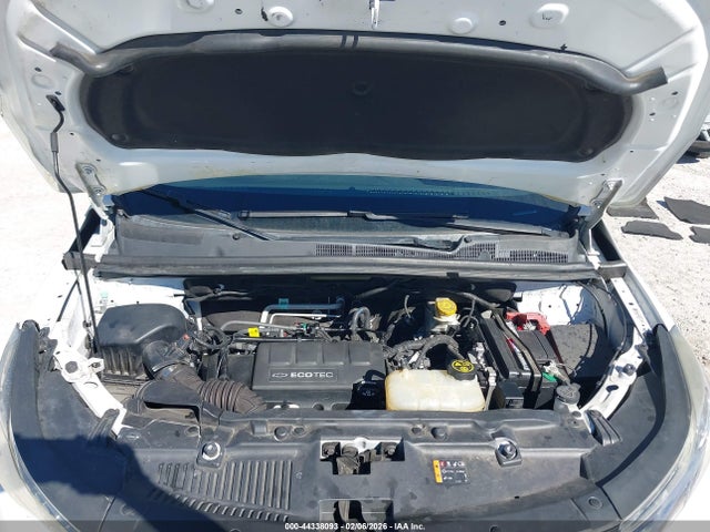 3GNCJKSB7KL284082 Chevrolet TRAX LS