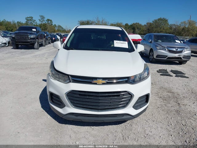 3GNCJKSB7KL284082 Chevrolet TRAX LS
