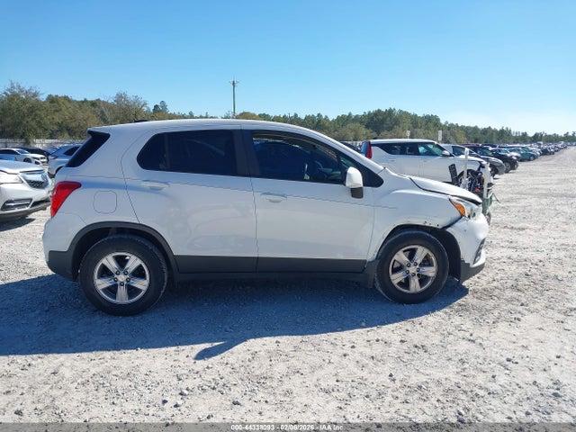 3GNCJKSB7KL284082 Chevrolet TRAX LS