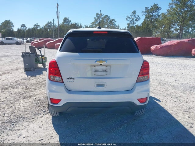 3GNCJKSB7KL284082 Chevrolet TRAX LS