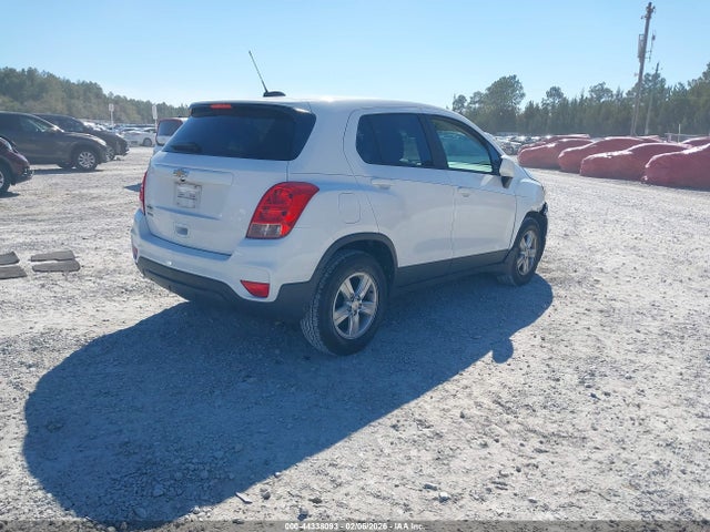 3GNCJKSB7KL284082 Chevrolet TRAX LS