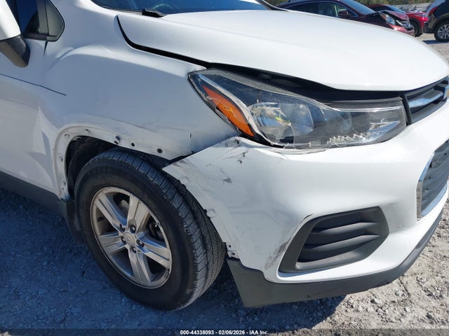 3GNCJKSB7KL284082 Chevrolet TRAX LS