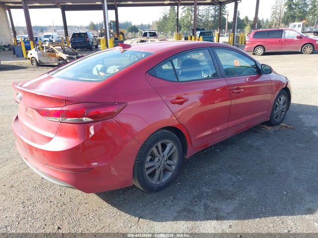 5NPD84LF8JH230973 Hyundai ELANTRA SEL
