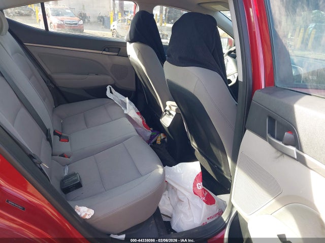 5NPD84LF8JH230973 Hyundai ELANTRA SEL