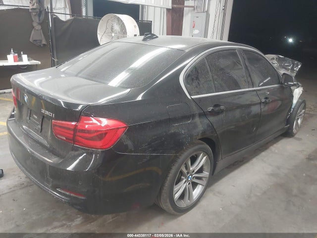 2017 BMW 330I WBA8B9C36HK885308 Photo 3