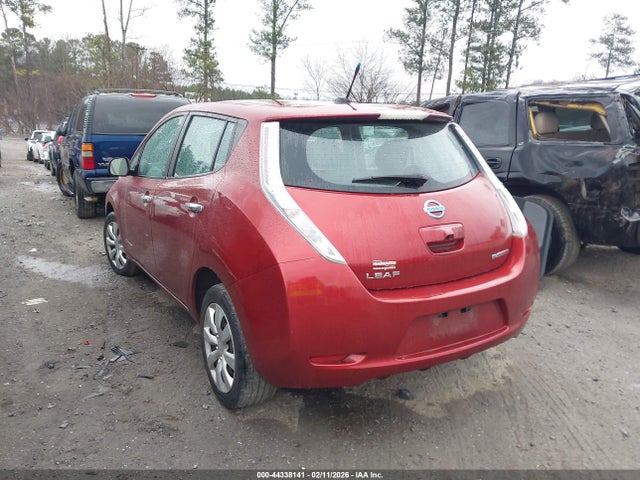 1N4AZ0CPXEC332493 Nissan LEAF S