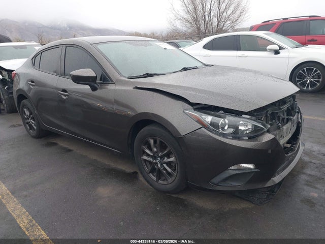 Mazda Mazda3 I Sport 2016 JM1BM1T70G1320726 Image 1