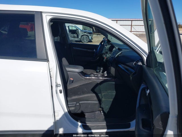 44338152 :رقم المزاد ، 5XYKT3A67EG486036 vin ، 2014 Kia Sorento Lx مزاد بيع