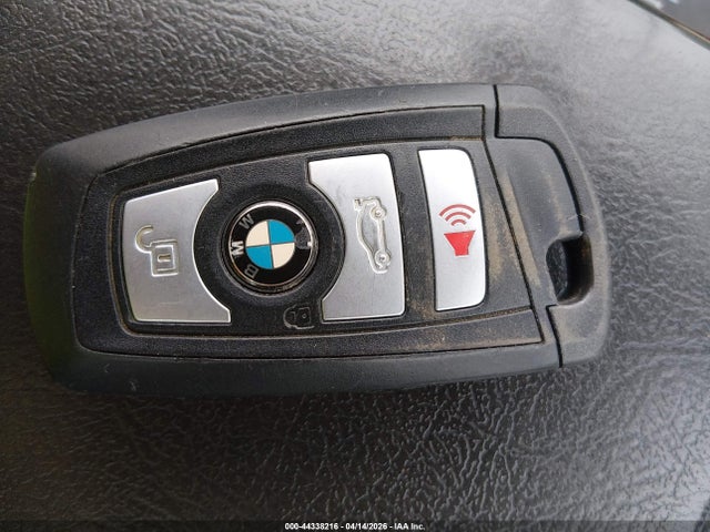 2016 BMW 320I WBA8E5G56GNT93936 Photo 10