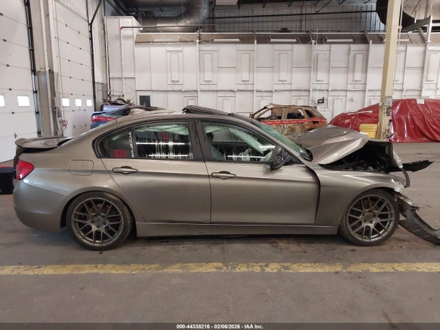 WBA8E5G56GNT93936 BMW 320i Xdrive