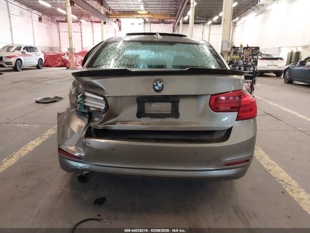 WBA8E5G56GNT93936 BMW 320i Xdrive