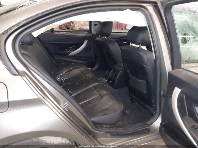 2016 BMW 320I WBA8E5G56GNT93936 Photo 7