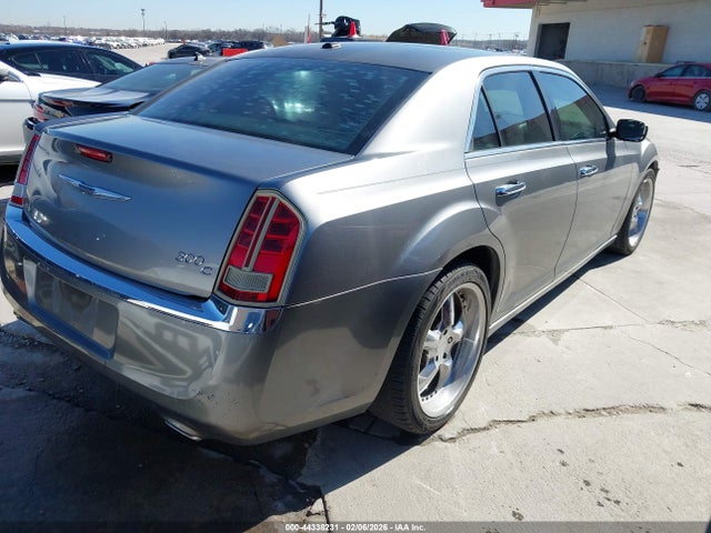 2011 CHRYSLER 300C 2C3CA6CTXBH580749 Photo 3