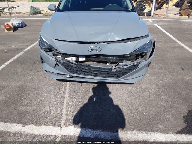KMHLM4AG0MU066398 Hyundai ELANTRA SEL