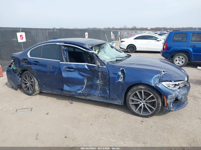 44338304 :رقم المزاد ، 3MW5R1J04M8C02817 vin ، 2021 Bmw 330i مزاد بيع