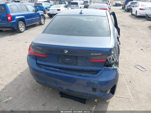 44338304 :رقم المزاد ، 3MW5R1J04M8C02817 vin ، 2021 Bmw 330i مزاد بيع