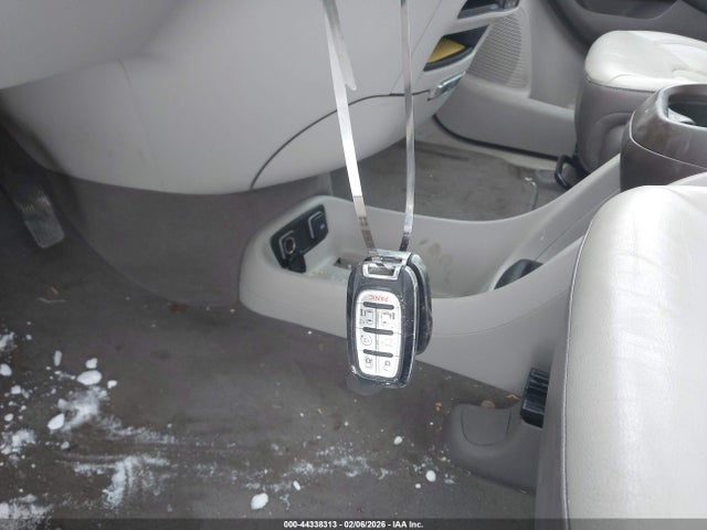 Продаж на аукціоні авто 2017 Chrysler Pacifica Touring-l, vin: 2C4RC1BG1HR691992, номер лоту: 44338313