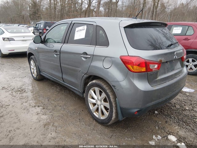 2015 MITSUBISHI OUTLANDER SPORT 4A4AR4AU6FE022883 Photo 2