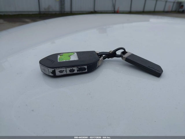 KNAG24J74S5284974 KIA K5 LXS