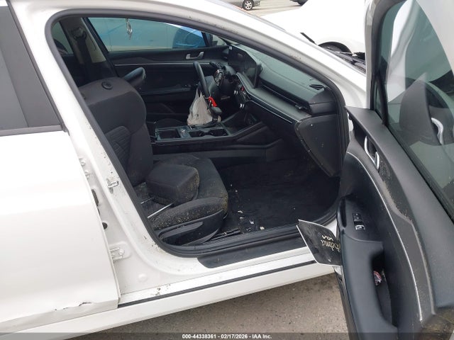 KNAG24J74S5284974 KIA K5 LXS