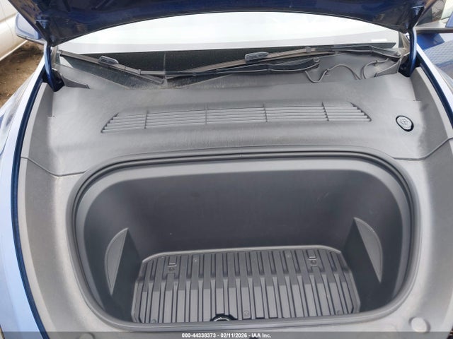 2023 TESLA MODEL Y 7SAYGDEE1PA189618 Photo 9