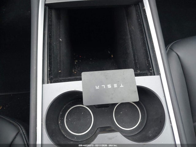 2023 TESLA MODEL Y 7SAYGDEE1PA189618 Photo 10