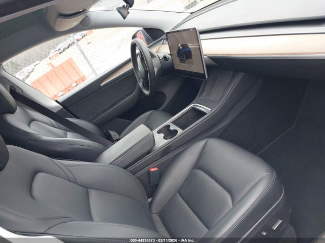 2023 TESLA MODEL Y 7SAYGDEE1PA189618 Photo 4