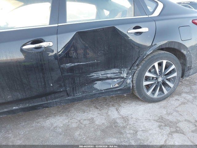 1N4AL3AP0JC147059 Nissan Altima 2.5 Sv
