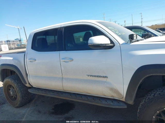 5TFCZ5AN3HX113745 Toyota Tacoma Trd Off Road