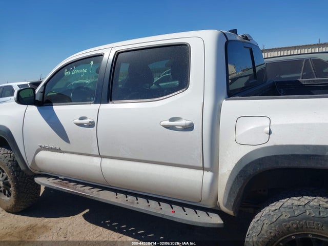 5TFCZ5AN3HX113745 Toyota Tacoma Trd Off Road