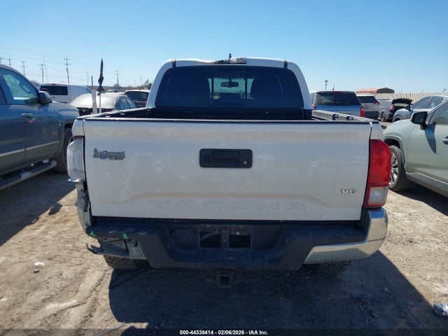 5TFCZ5AN3HX113745 Toyota Tacoma Trd Off Road