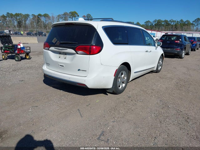 2017 CHRYSLER PACIFICA HYBRID 2C4RC1N79HR822310 Photo 3