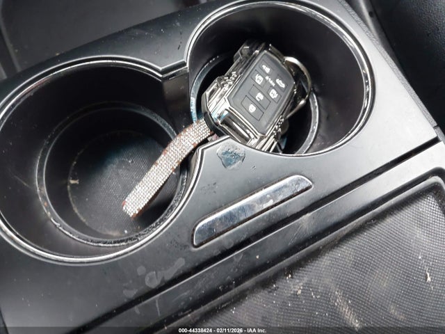 5TDXK3DCXFS646389 Toyota Sienna Se 8 Passenger