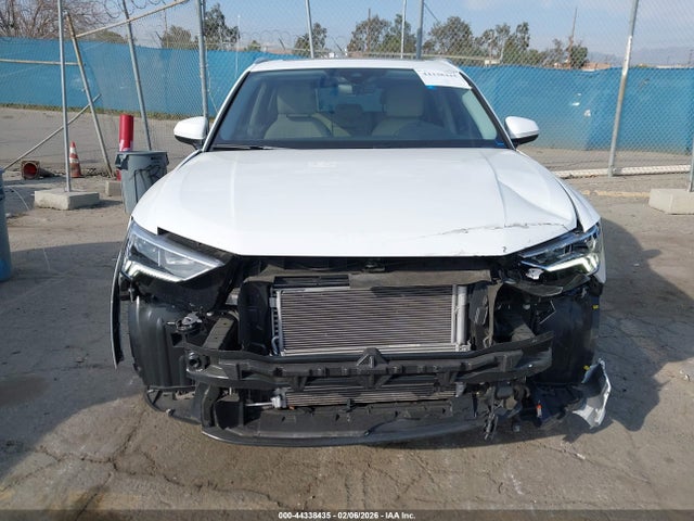 44338435 :رقم المزاد ، WA1DECF36P1134550 vin ، 2023 Audi Q3 Premium 45 Tfsi S Line Quattro Tiptronic مزاد بيع