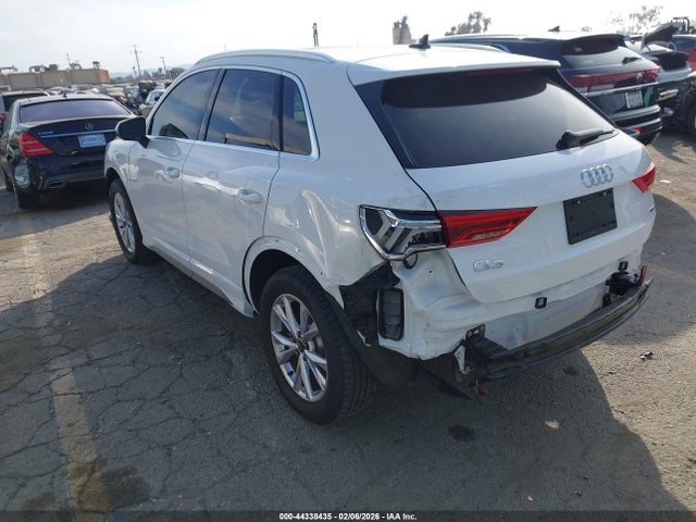 2023 AUDI Q3 WA1DECF36P1134550 Photo 2