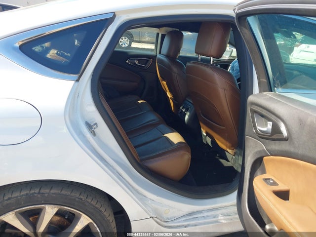 Продажа на аукционе авто 2016 Chrysler 200 C, vin: 1C3CCCCG6GN162490, номер лота: 44338447