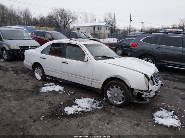 1999 MERCEDES-BENZ E 320 WDBJF65H5XA855915