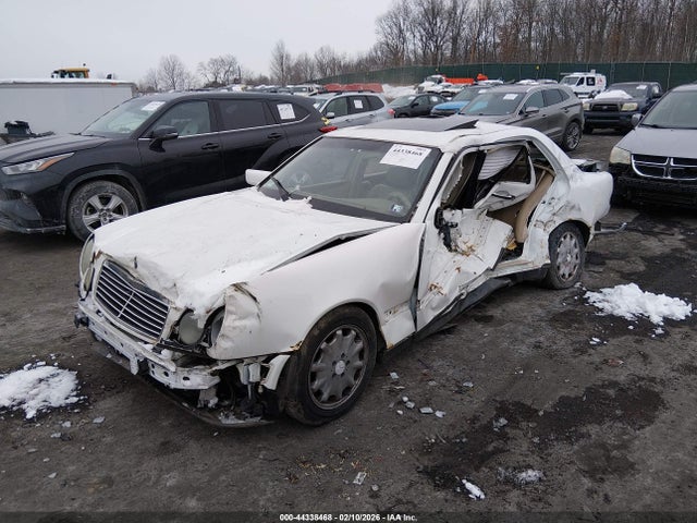 1999 MERCEDES-BENZ E 320 WDBJF65H5XA855915 Photo 1