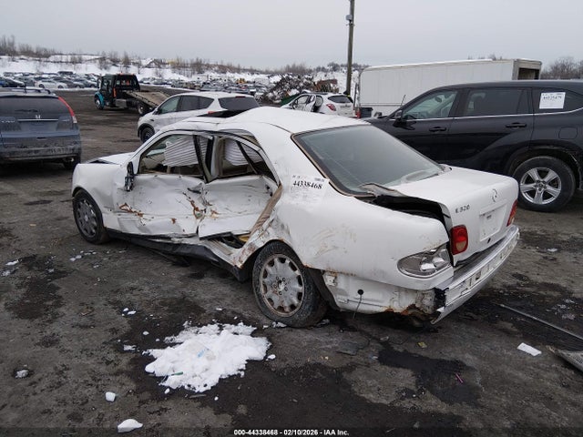 1999 MERCEDES-BENZ E 320 WDBJF65H5XA855915 Photo 2