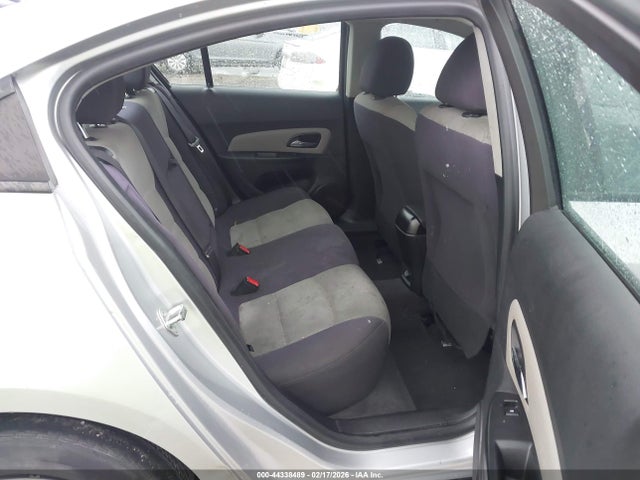 1G1PA5SG8E7338711 Chevrolet Cruze Ls Auto