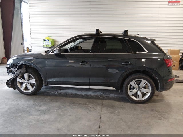 WA1BNAFY0J2064973 Audi Q5 2.0t Premium/2.0t Tech Premium