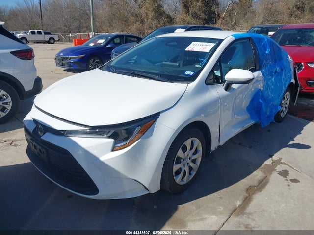 Toyota COROLLA LE 2026 5YFB4MDE5TP397192 Image 2