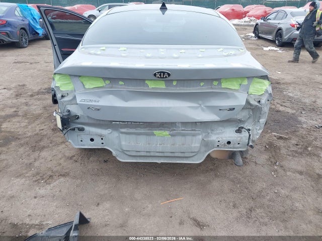 5XXG64J2XMG053183 KIA K5 Gt-line