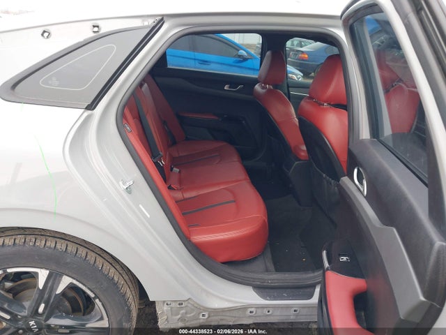 5XXG64J2XMG053183 KIA K5 Gt-line