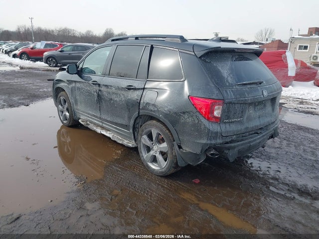2021 HONDA PASSPORT 5FNYF8H96MB010784 Photo 2