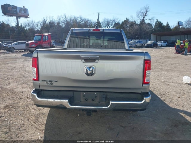 44338551 :رقم المزاد ، 1C6RREFGXNN431445 vin ، 2022 Ram 1500 Big Horn  4x2 5'7 Box مزاد بيع