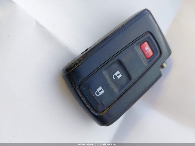 Продажа на аукционе авто 2004 Toyota Prius, vin: JTDKB20U540102045, номер лота: 44338564