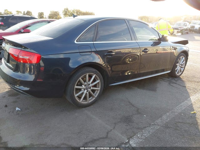 2014 AUDI A4 WAUEFAFLXEN023322 Photo 3