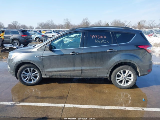 1FMCU0GD6JUB40702 Ford ESCAPE SE